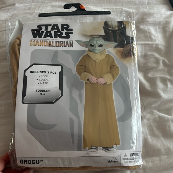 STAR WARS THE MANDALORIAN HALLOWEEN COSTUME NWT - Picture 1 of 2